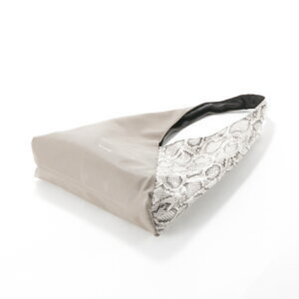 Triangular OneHanded Tote Bag - Picture 7 of 7
